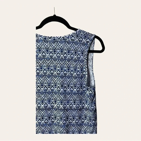 ANTHROPOLOGIE T. LA SLEEVELESS TOP SIZE SMALL BLUE AND WHITE IN COLOR - Picture 10 of 10